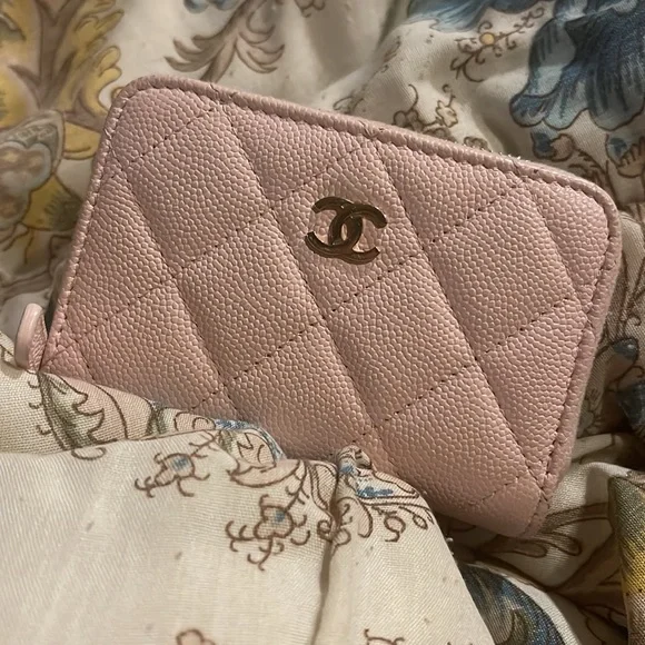 Authentic Chanel Card Holder - Picture 12 of 13